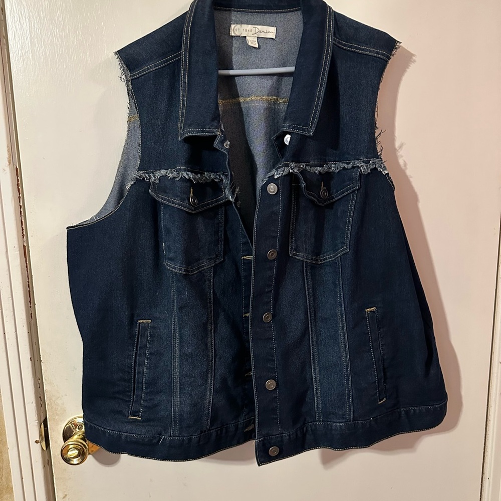Denim Sleeveless Vest Torrid’s